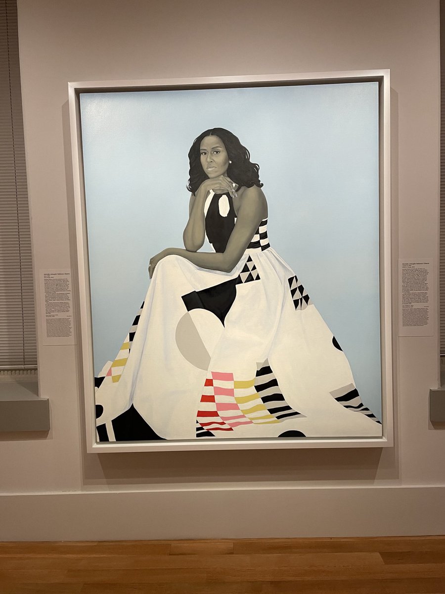 PRisUs's tweet photo. In all the hustle &amp; bustle of #CMWorld last week, I forgot to post about the portrait gallery. Got to see the incredible portraits of th Obamas - Barack looks like he’s looking back at you 👀 https://t.co/5wYQ7neHgX