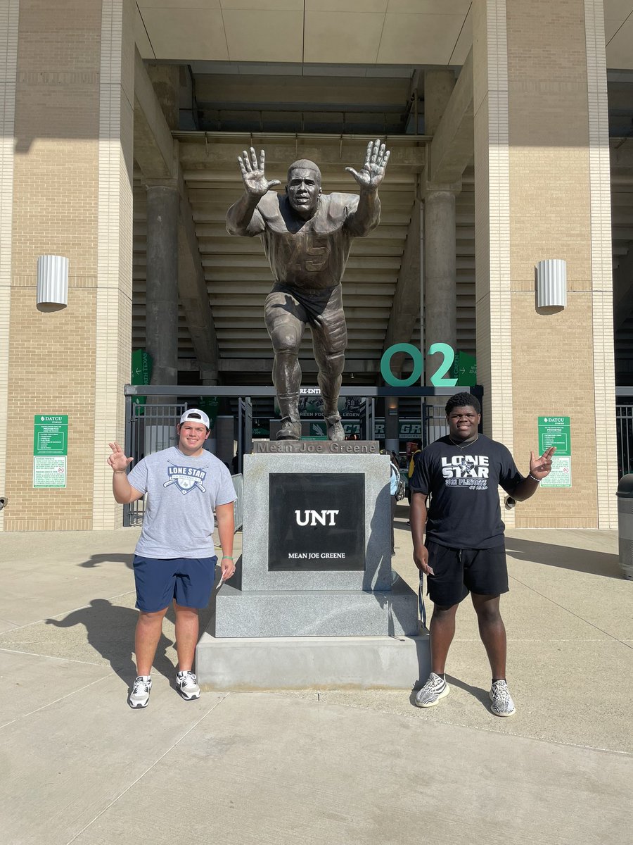 A_rod202590's tweet photo. Thank you @MeanGreenFB and @TrustMyEyesO for the opportunity to come watch the game at the next level! Blessed and grateful
@CoachRob_95 @KyleMossakowski @LSHS_FBRecruits @CoachJRayburn https://t.co/klgk8uSbnc