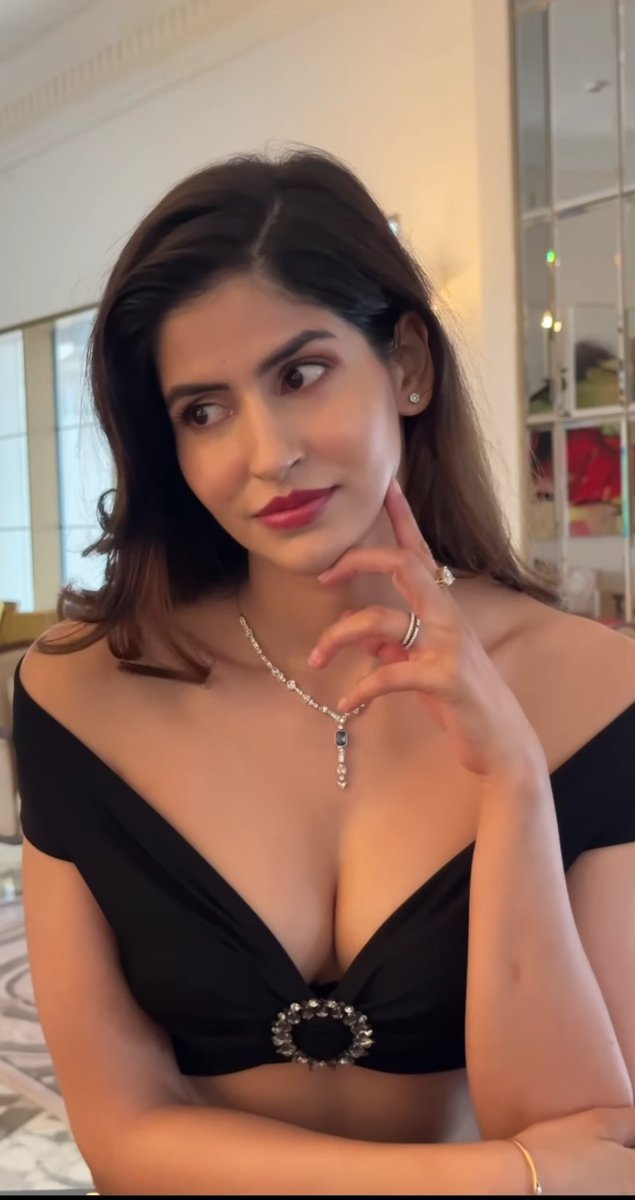 F7cEfpCbQAABmYs?format=jpg&name=medium