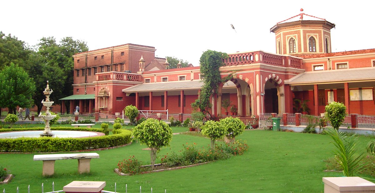 ShubhamAshok_'s tweet photo. #Dayalbagh, along with its world-class university #DayalbaghEducationalInstitute (@DeiDayalbagh), has always focused on its primary goal of reaching "the least, the last, the lowest and the lost".

On the auspicious occasion of #GandhiJayanti, please read this beautiful essay by Dr @buddhall, #UNESCO Co-Chair on Community-based Research & Social Responsibility in Higher Education as well as Professor Emeritus of University of Victoria, Canada, on how he sees @DeiDayalbagh as the "most complete example of a contemporary higher education institution incorporating practices that could be said to reflect #GandhianPrinciples".

https://t.co/UgIEZwNDzs

#GandhiJayanti2023 #MahatmaGandhi #महात्मा_गांधी #गांधी_जयंती #Gandhi #JusticeForDayalbagh
