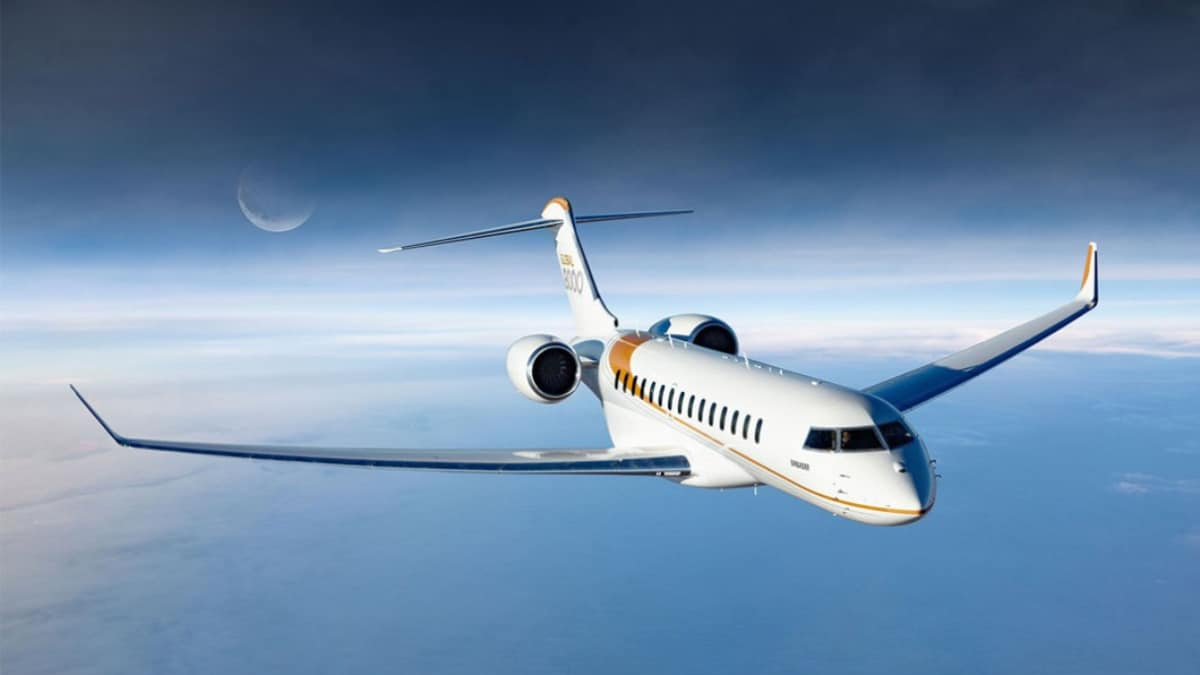 KullJet's tweet image. Bombardier Global 7500 one is the largest business jet with the longest range in the world. It boasts of a beautifully designed interior with separate space for the kitchen staff, crew, and passengers.
#BombardierGlobal7500