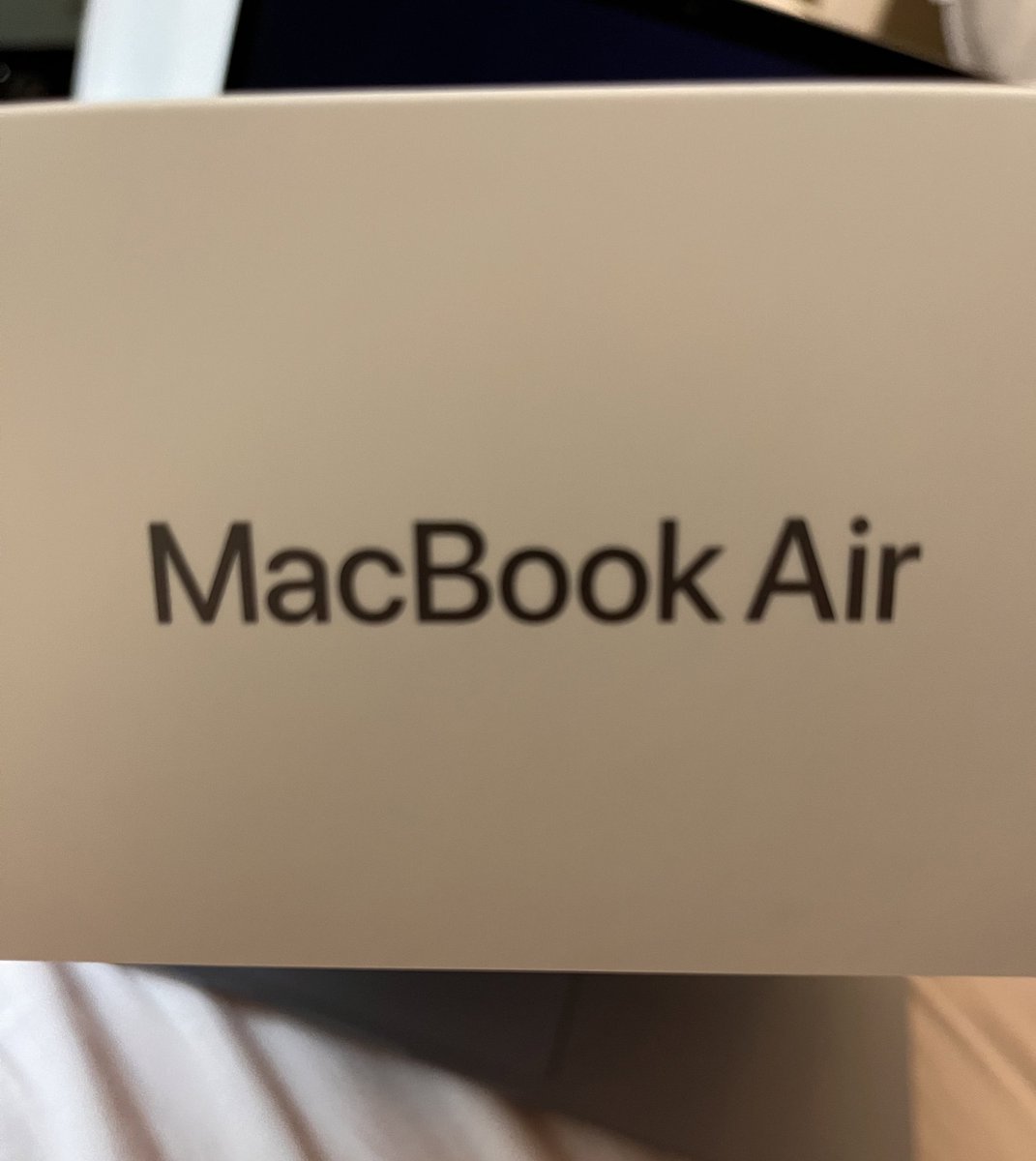 Just got myself a new MacBook. 

I had to treat myself after all the work I did this summer. 

Time to build. ⭕️