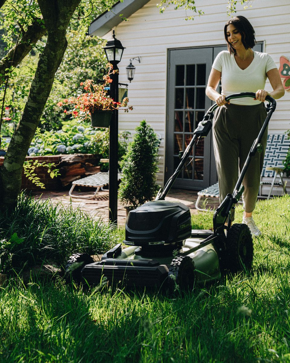 greenmachineus's tweet photo. Prepare for the final push into fall with our powerful 62V Push Mower! 🔋 🌱

#GreenMachine #PowertheMachine | https://t.co/u74W7z4W0c https://t.co/A5LoKxAs3c