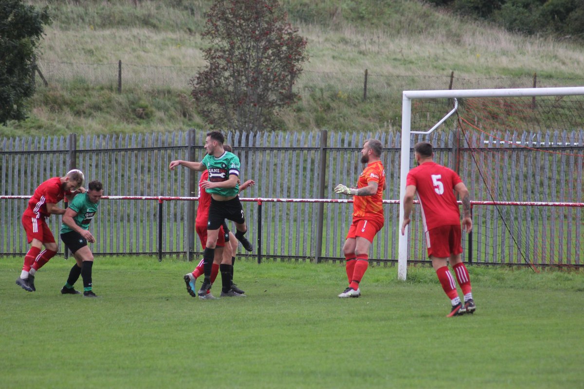 JoshSouthall4's tweet photo. Few action shots from our cup game on the weekend 📸. Il tell you one thing for the first time in my life when losing a game , I walked off that pitch not feeling like we lost. Left our hearts and souls on that pitch and gained a valuable experience 🙌🏼🍏💚 @AlwayFC #AlwayAllDay https://t.co/5VRA3y5J3g