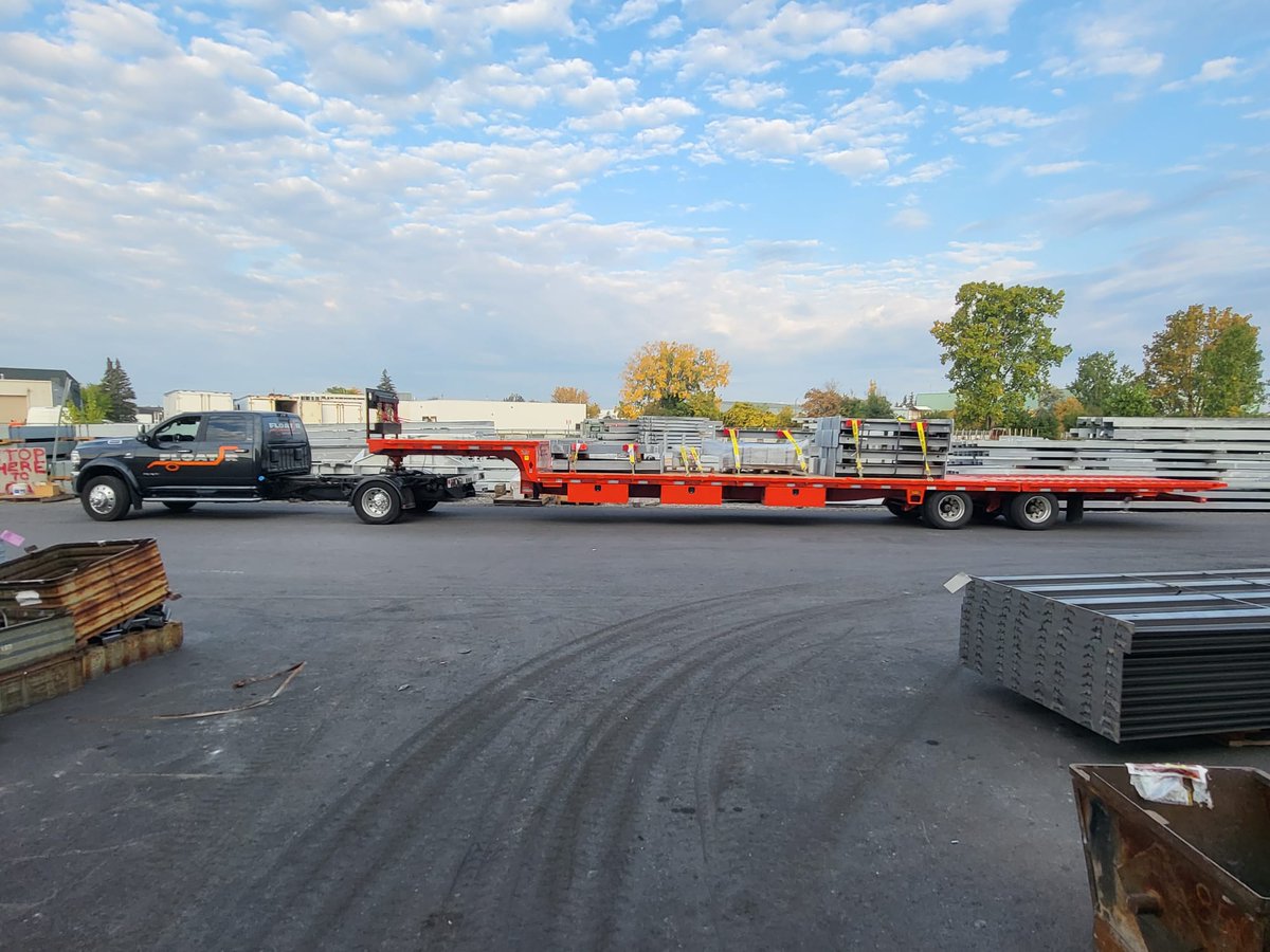 Our favourite #DiamondCTrailer is picking up in #Cambridge and delivering to #Ottawa 

Contact us for a #quote!

floatr.ca #hotshothauling #hotshottrucking #floatrjoe #guelph #hotshotsofontario #gmc #ford #Ram #guelphbusiness #letsgo #hotshottransport #trailers