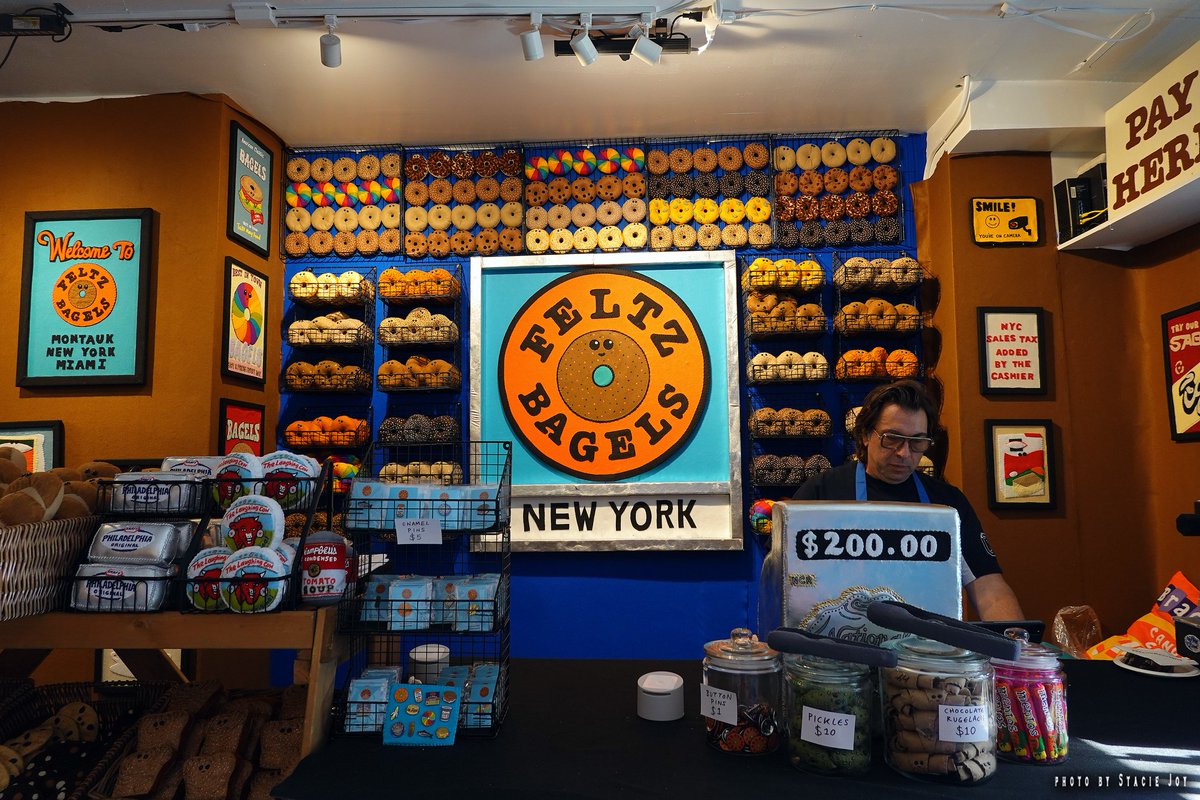 evgrieve's tweet photo. Starting 10/3, you can visit the latest installation from UK artist Lucy Sparrow — Feltz Bagels, an homage to the neighborhood bagel joints of the Lower East Side. And all hand-sewn from felt. Through 10/31 at CLLCTV, 209 E. 3rd St. &amp; Ave B in the East Village. 📷 @Joy_of_photos https://t.co/aOG5Maahce