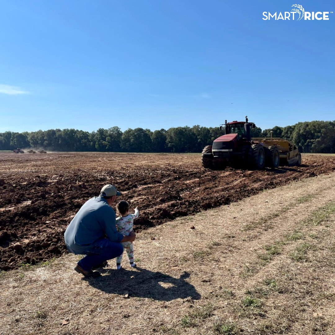 #Throwback to the SmartRice fields in October of 2022! 💚  Thank you Jessica Whitaker Allen for the awesome photo!

#smartrice #family #ricefarm #farming #agriculture #farmlife