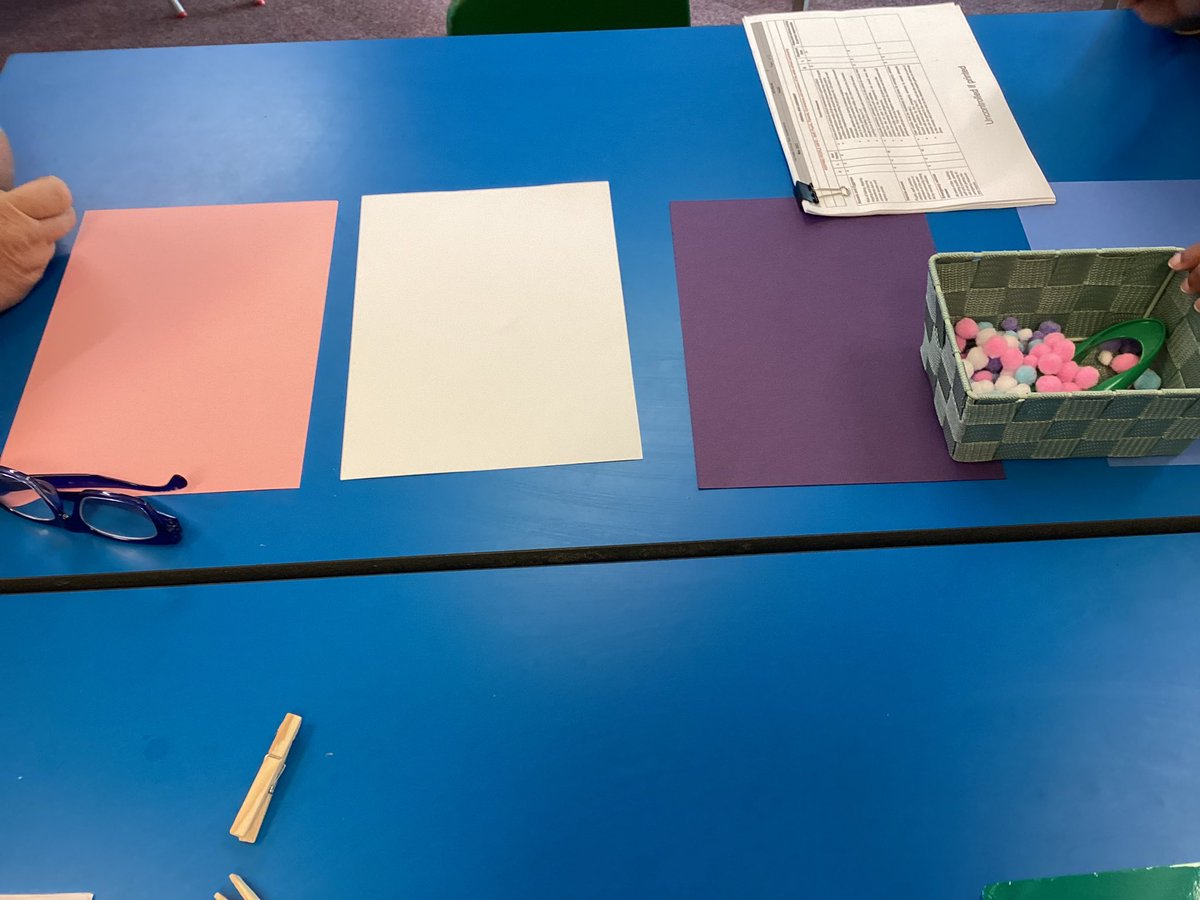 Lots of sensory play today identifying colours using a food bag filled with oil and Pom Poms. They had to manoeuvre the Pom poms to the relevant colour area. It was great fun <a href="/FernieleaSchool/">Fernielea School</a>
