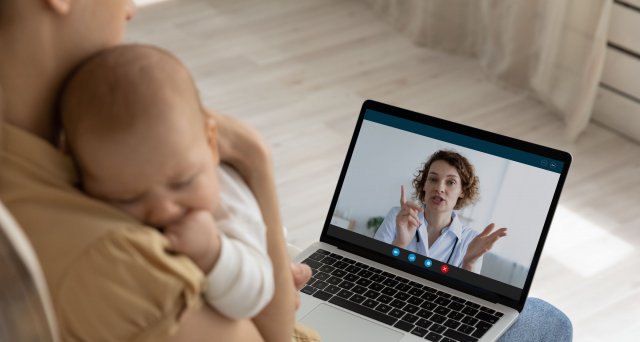 Videosprechstunde nun auch mit Kinderärzten im Bereitschaftsdienst:  Weimar – Ab dem 4. Oktober unterstützt in Thüringen außerhalb der Praxisöffnungszeiten ein telemedizinisches Angebot… #KVT #Bereitschaftsdienst #Kinderärzte #Videosprechstunden  dlvr.it/SwthgB