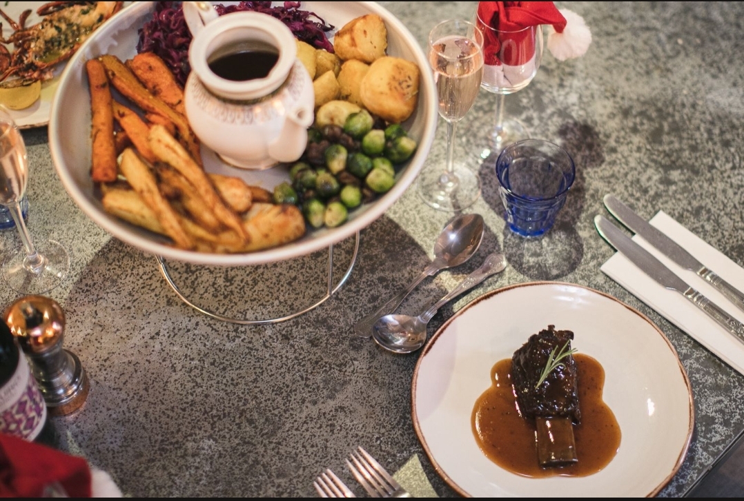 Braised Short-rib of beef in a cranberry &amp; red wine jus from our butcher Aubrey Allen

thesomerstowncoffeehouse.co.uk/christmas

#euston #kingscross #christmas2023 #christmasmenu #christmasparty #officechristmasparty