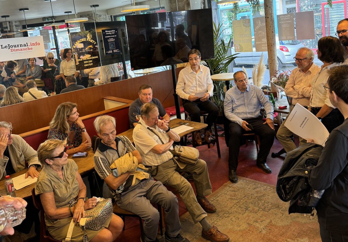 <a href="/jccambadelis/">Jean-Chr. Cambadélis</a> <a href="/mdestot/">Michel Destot</a> <a href="/JoffrinLaurent/">Laurent Joffrin</a> <a href="/patrickvieu10/">Patrick VIEU</a> <a href="/Val_BougaultDel/">Valérie Delage</a> Le programme fondamental est le fruit des « chantiers du Lab » soit trente ateliers associant plus d’une centaine de personnes de tous horizons.
<a href="/patrickvieu10/">Patrick VIEU</a> #ProgrammeFondamental