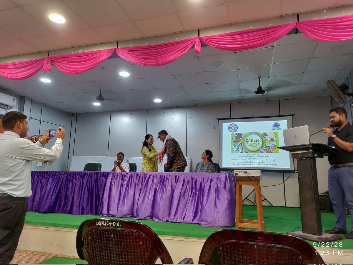 LumdingNss's tweet photo. Lumding College NSS unit organized a career counseling program on Careers in defense and military service on 22/09/2023. 
@_NSSIndia 
@nss_rdguwahati 
@DrRanjanKrKaka1 https://t.co/QFYfs9aJWq
