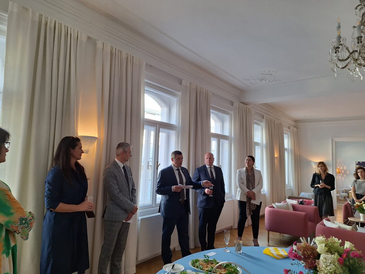 W1D_OSCE's tweet photo. Delighted to start the 4th cycle of our W1D Mentoring Program! At our launch event last week hosted by @Finland_OSCE, we heard from former participants about their experience as mentors &amp; mentees 🤝 Application for the program is still open until 6 October!
#WomenEmpowerment https://t.co/ufa9mezIDM