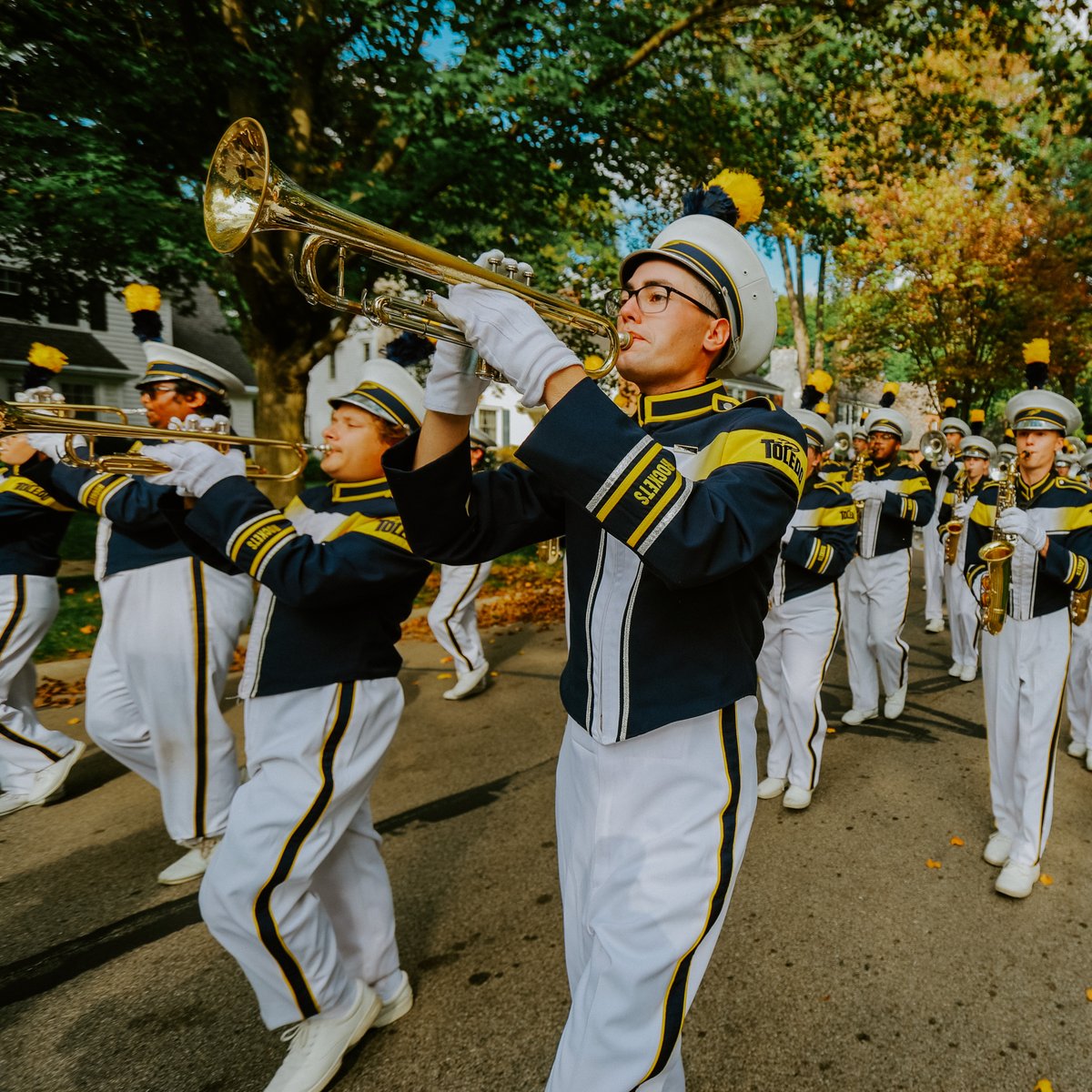 UToledo's tweet image. What a Homecoming Weekend – topped off with the crowning of our King, Dhiraj Mohite and Queen, Ella Moscinski.