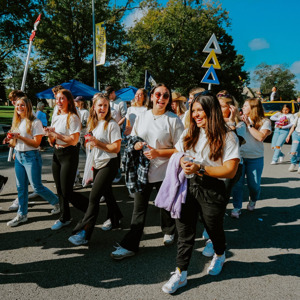 UToledo's tweet image. What a Homecoming Weekend – topped off with the crowning of our King, Dhiraj Mohite and Queen, Ella Moscinski.
