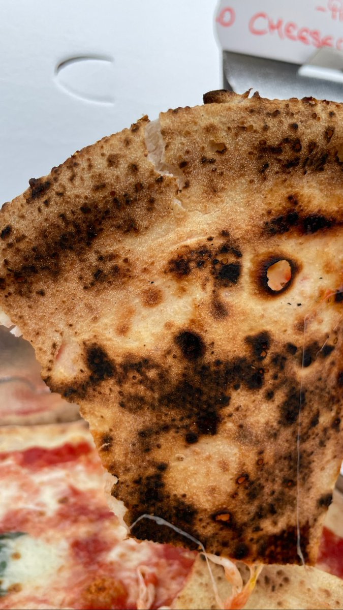 eatinglasvegas's tweet photo. Is Las Vegasโs best pizza being cooked in a truck? ๐ง
Iโll go so far as to say โone of the best.โ ๐๐๐๐
#SignoraPizza
#foodtruck
#LasVegas https://t.co/OBgsI592Fw