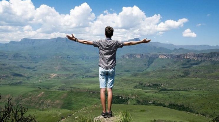 Student loan payments for federal student loans have resumed after a three-year pause.

Check out our Ultimate Guide to Pay Off Student Loans for how to pay off debt faster. 

mentormoney.com/ultimate-guide…

#studentloans #debt #FinancialFreedom #FinancialGoals #college #finance #goals