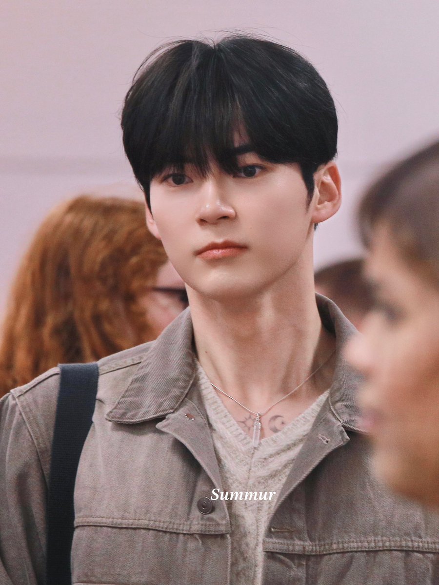 beeeeena0613's tweet photo. 231002 GMP 🛫

©summer0106_
#성한빈 #SUNGHANBIN #成韓彬 #ソンハンビン #ZEROBASEONE #ZB1 https://t.co/drFSqItFHC