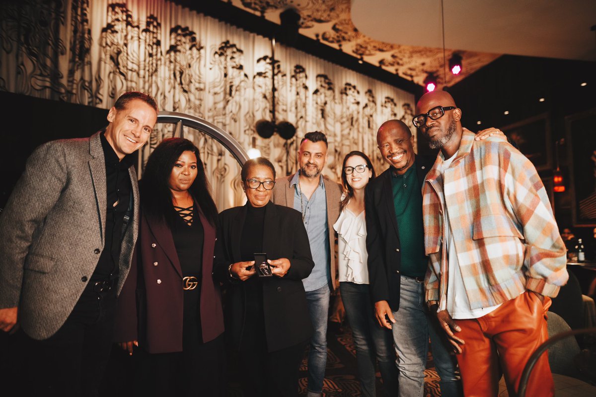RealBlackCoffee's tweet photo. Last week as we had an honor of launching a partnership as @FoundationByBC with @Mercbenzsa , this relationship will go a long way in helping us create a more sustainable way to assisting the communities that need the assistance the most.
We salute @Mercbenzsa for this commitment.
Camagu 🙏🏿