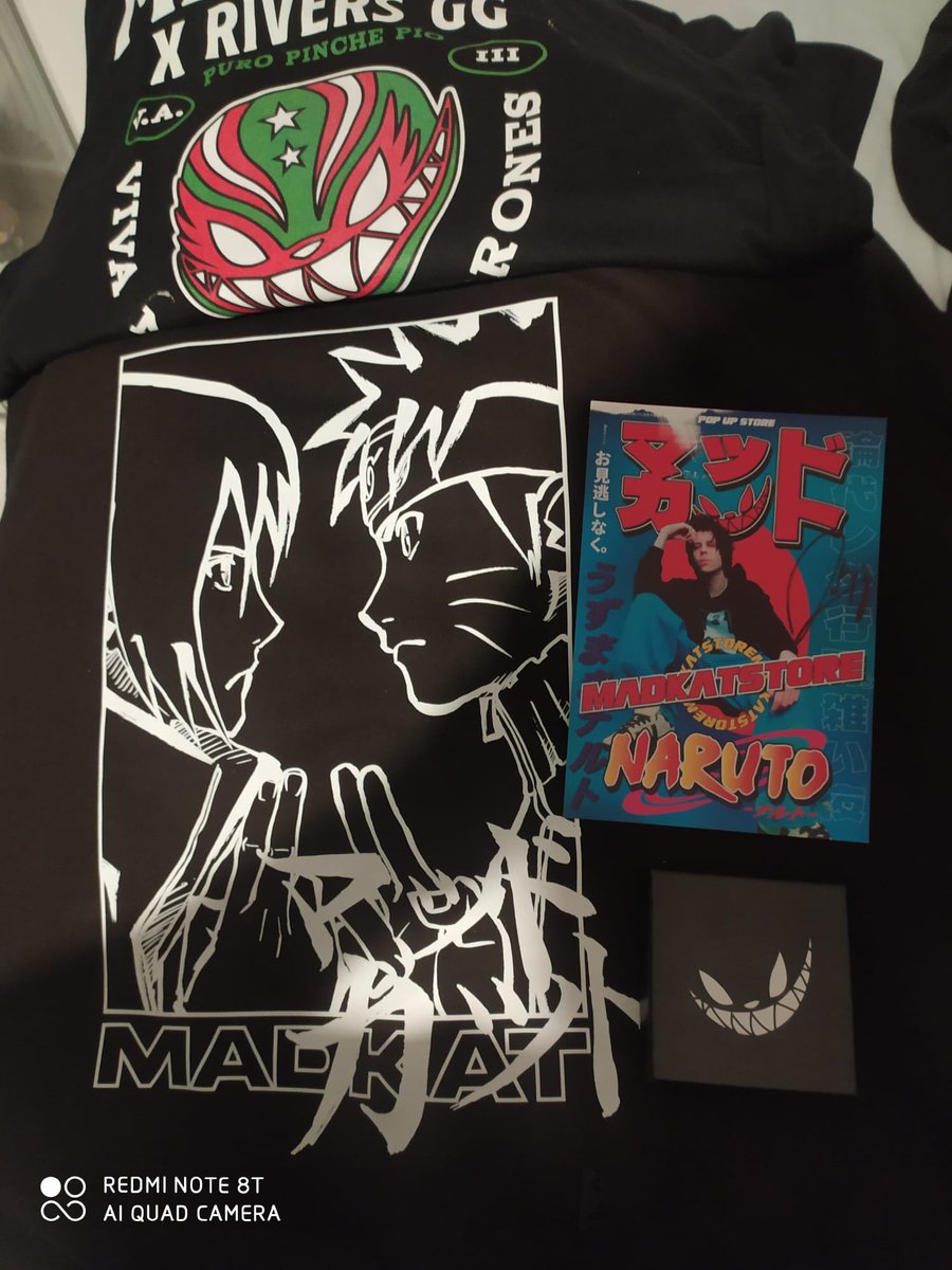 Gracias <a href="/MadKatStore/">MadKat - fan acc</a> Y <a href="/Rubiu5/">elrubius</a> Por Tener La Mejor Tienda Que Se Puede Tener, Tras El Retraso En El Pedido Me Han Enviado Como Regalo La Caja De Pins Y El Cartel De Rubius De La Pop-up He Flipado Sobretodo Con El Póster No Puedo Estar Más Agradecido <3