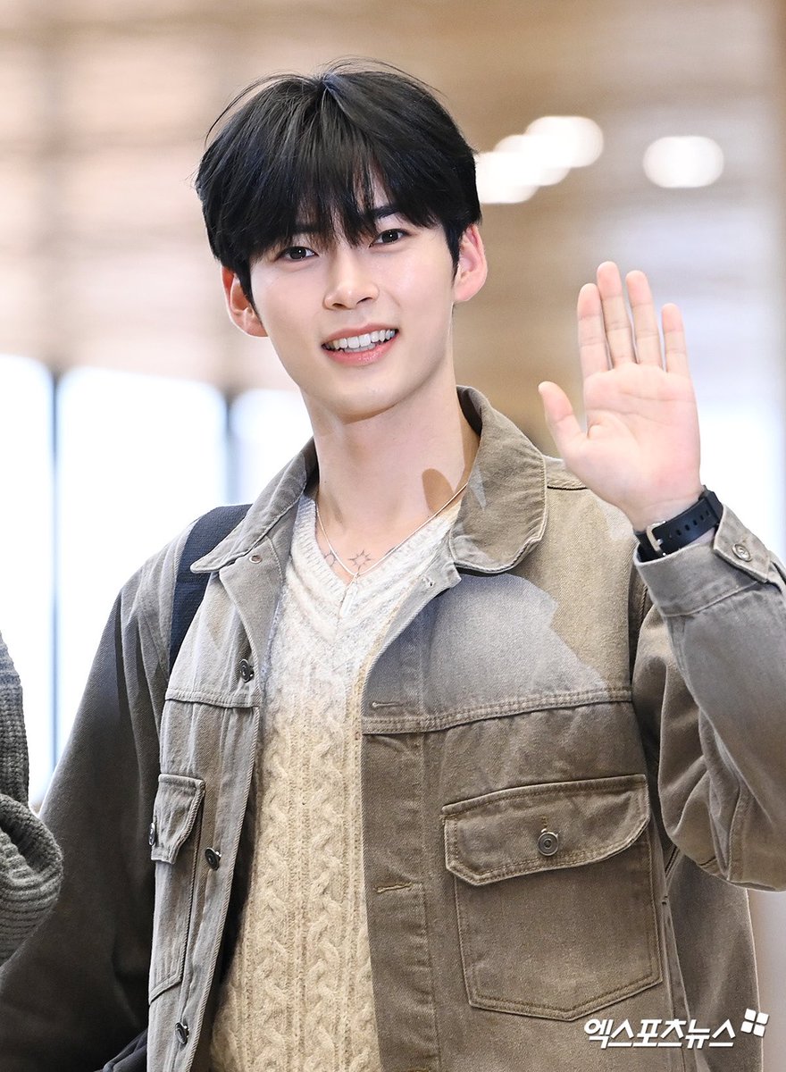 beeeeena0613's tweet photo. 231002 GMP 🛫

©kmedia
#성한빈 #SUNGHANBIN #成韓彬 #ソンハンビン #ZEROBASEONE #ZB1 https://t.co/kR6fn0SHid