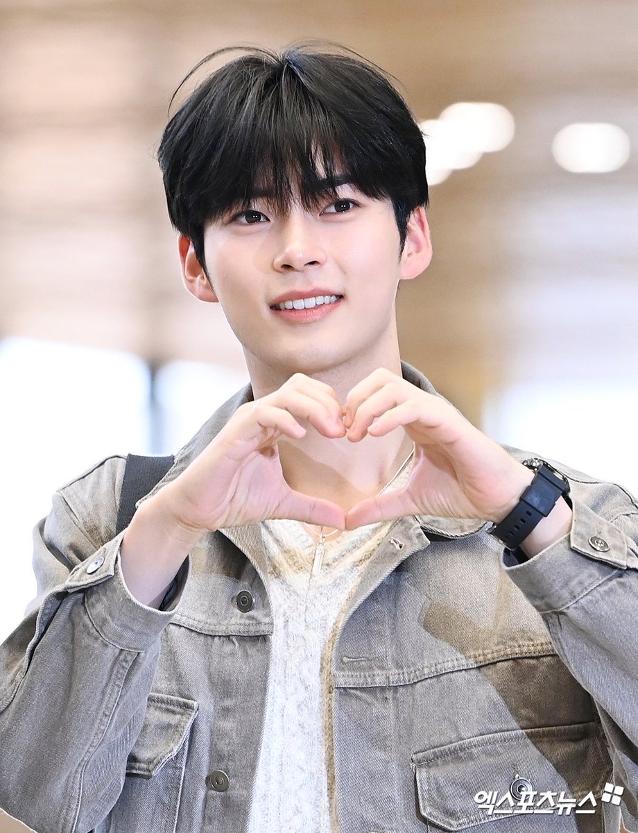 beeeeena0613's tweet photo. 231002 GMP 🛫

©kmedia
#성한빈 #SUNGHANBIN #成韓彬 #ソンハンビン #ZEROBASEONE #ZB1 https://t.co/kR6fn0SHid