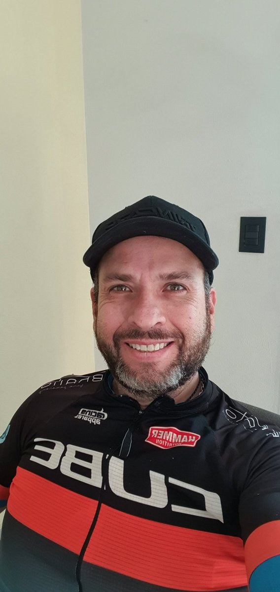 hectorcheys's tweet photo. Coach no te fuiste del todo, nos dejaste tu experiencia para toda la vida... gracias de corazón! #TeamPollo https://t.co/wrHULh4hwH