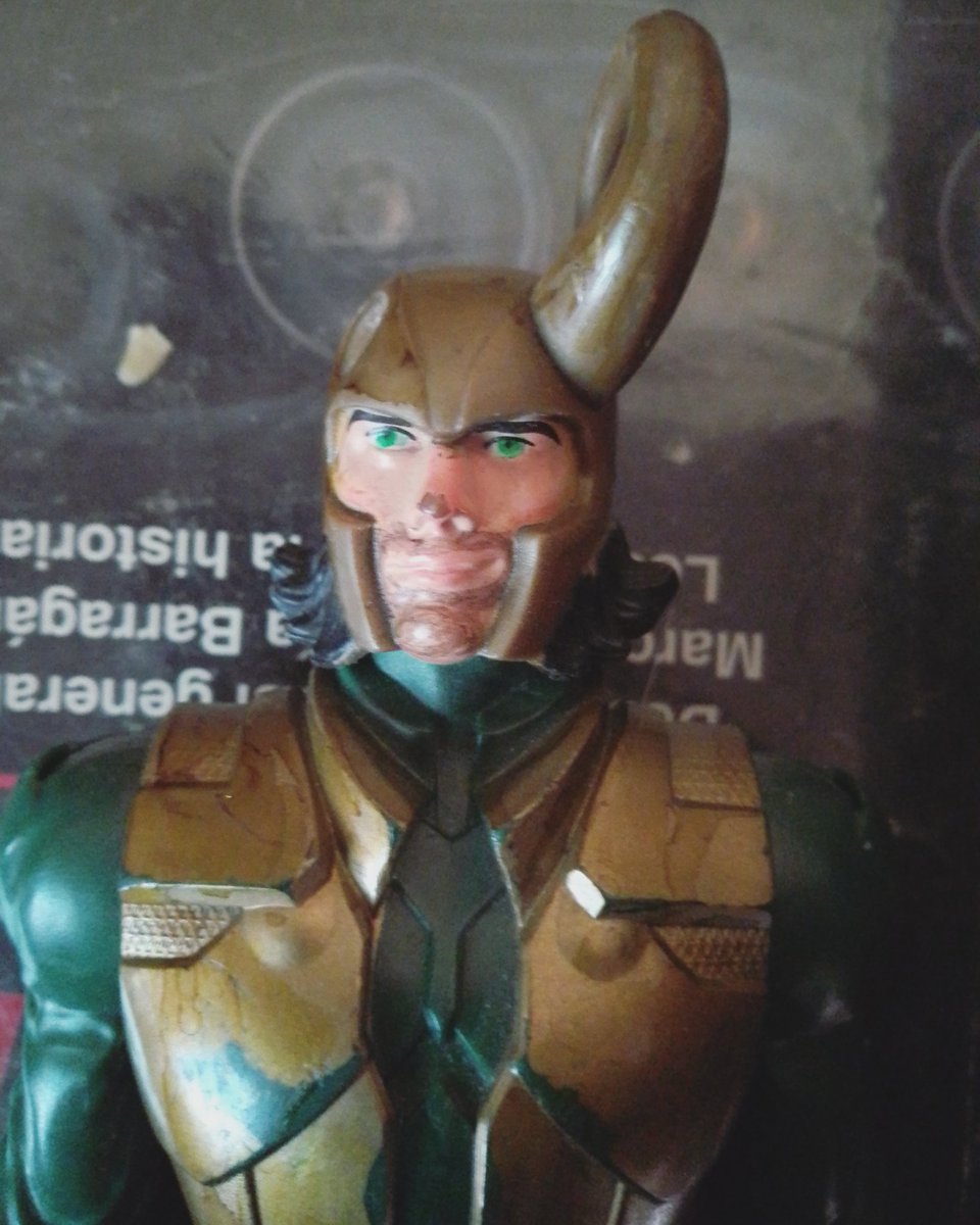 #Loki #lokitoy #marvel #marveltoys #marvelloki