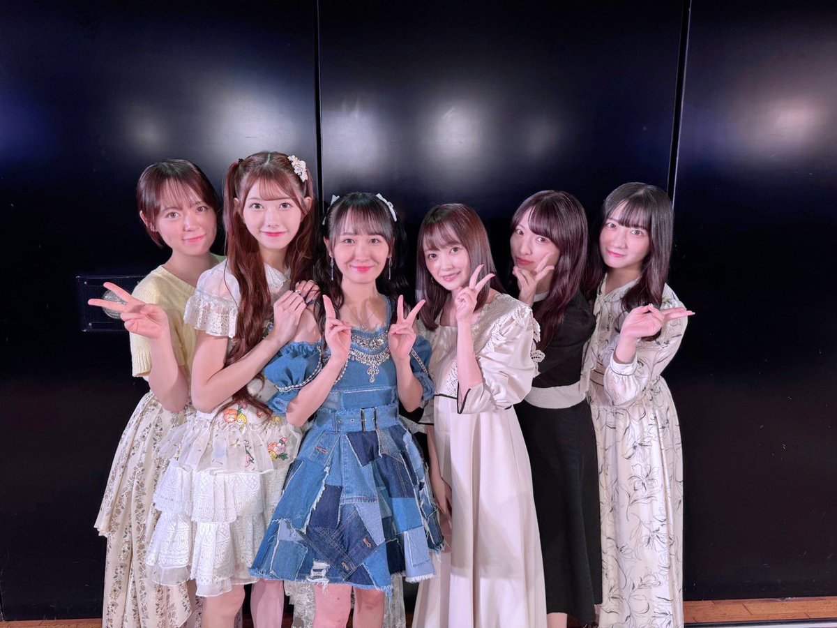Kira_Takahashi_'s tweet photo. 歩夢ちゃん卒業おめでとう💐
8年間本当におつかれさまでした☺️🤍
歩夢ちゃんの卒業ドレスめちゃめちゃ可愛かったᐢ⸝⸝•⩊•⸝⸝ᐡ
そして本当にマイナスイオンがでてた🥺🫧
卒業公演見届けることができて嬉しかった💗 https://t.co/0kisBDJaCP