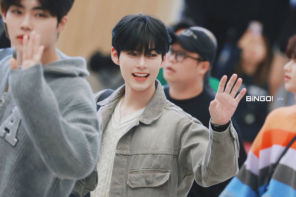 beeeeena0613's tweet photo. 231002 GMP 🛫

©bingo_shb
#성한빈 #SUNGHANBIN #成韓彬 #ソンハンビン #ZEROBASEONE #ZB1 https://t.co/qFV08jzyO5
