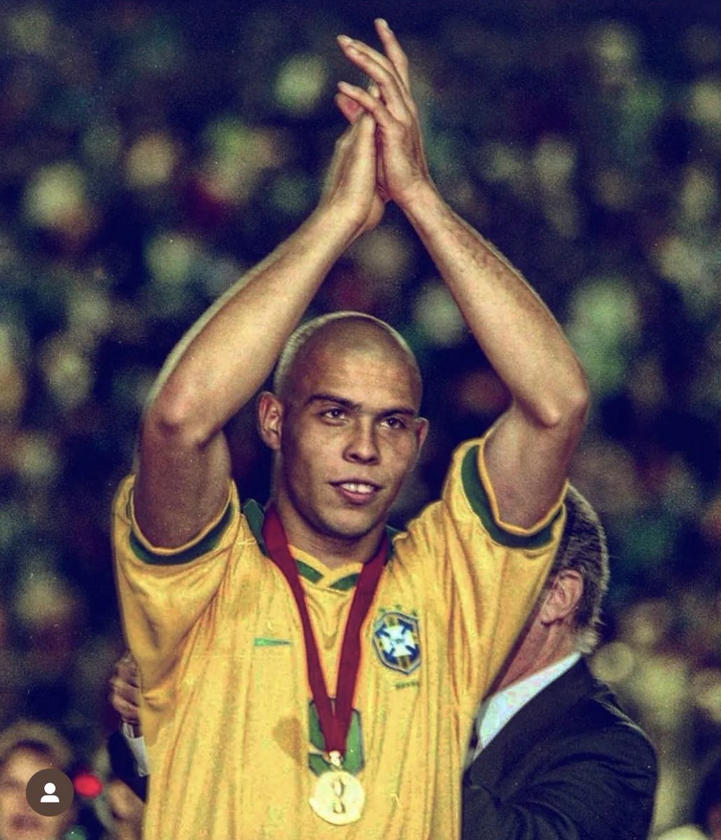 R9.