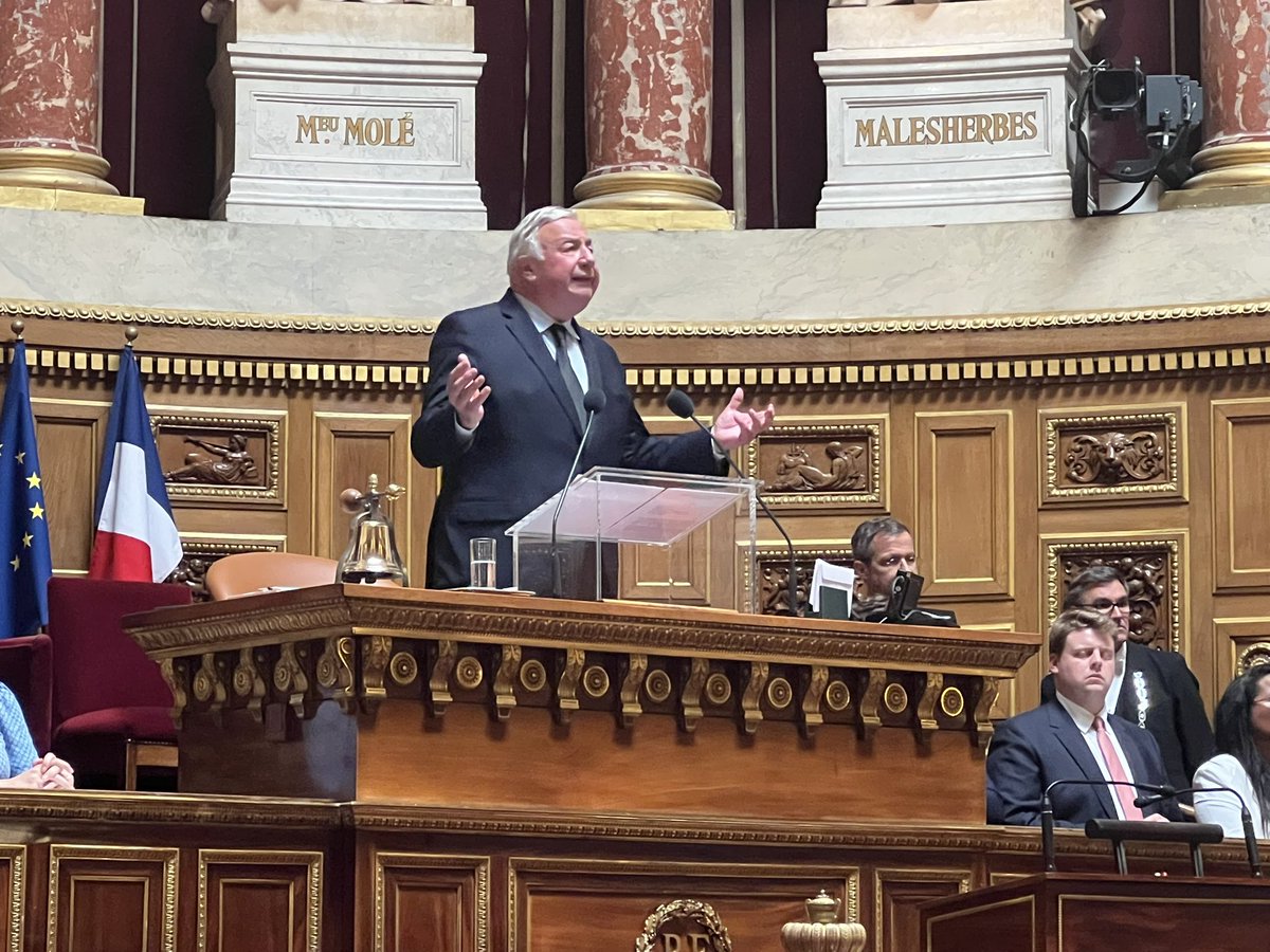 Avec 68 % des voix <a href="/gerard_larcher/">Gérard Larcher</a> est élu Président du <a href="/Senat/">Sénat</a> dans une majorité large et solide. Très fière et heureuse pour notre démocratie. 
<a href="/lesRep_Senat/">Les Républicains Sénat</a> <a href="/8pourle78/">8 pour le 78</a>