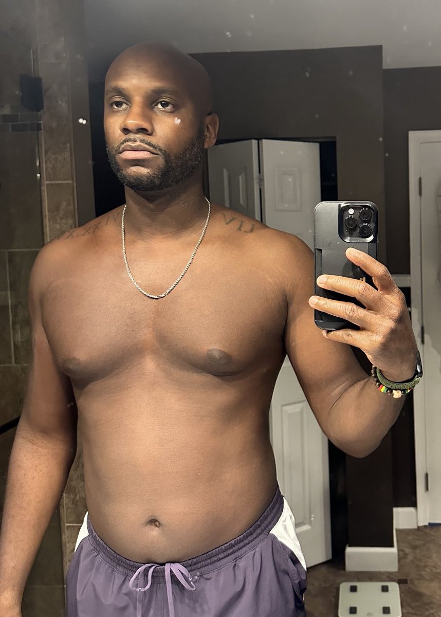 John D Saunders tweet media