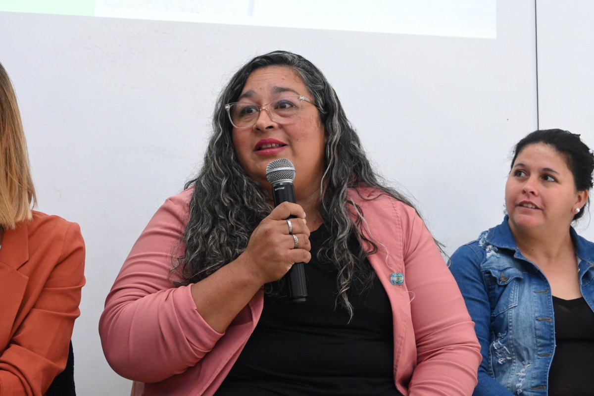 Coolifata's tweet photo. "La #ciudad que queremos, se construye de manera #colectiva" con  @KarinaCamillo cerramos en 1er bloque. #MNLM 
#LaMontevideodelFuturo comienza hoy, acá en el @CentroBarrio 
@morenoseba0212
@pitu_orrego
@Fabigoyen @montevideoIM 
@lulasoca30 https://t.co/zO37ReFZNI