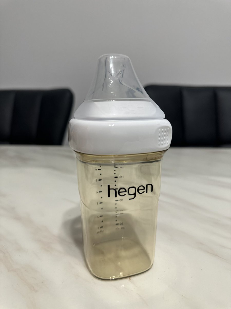 redpanda930's tweet photo. Anyone yg pernah pakai botol ni kn https://t.co/iuKepsO7LL
Baby korang suka xπ?
#hegen #baby #similac #4month #malaysia #madani #botolsusu #milkbottle #AsianGames2023
#mother #milk #shopee #tv3 #beritaharian #viral #x #trendingnewsmalaysia https://t.co/UNWWN6ZVTf
