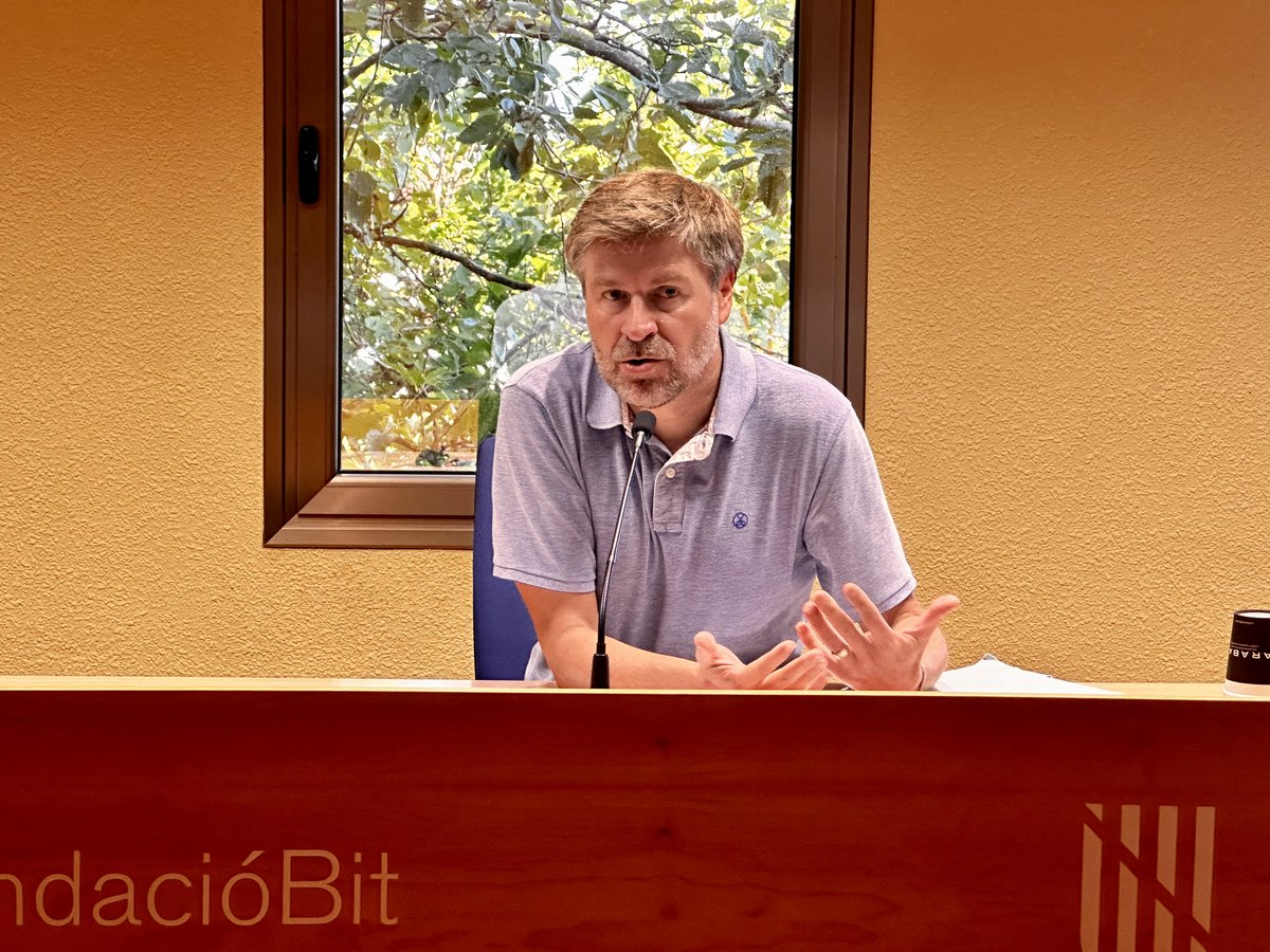 Prof. <a href="/jdjaner/">Joan David Janer</a> showed examples of how restricting housing for non-residents is used and how can it be implemented in the EU. He is sustained by the #EUCourtofJustice which said restrictions are possible in cases where social and territorial interests justify the measures