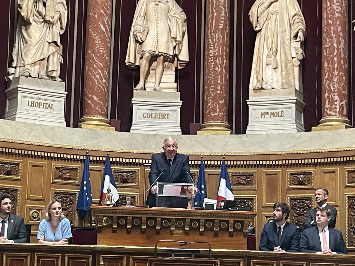 Félicitations à Gérard Larcher,réélu Président du Sénat #Senat