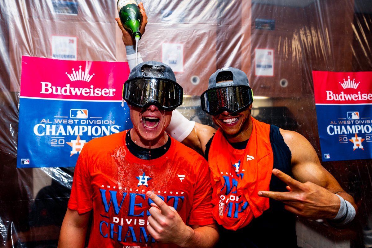 astros's tweet photo. Good morning from the AL West Champs. https://t.co/sXAHniQnUh