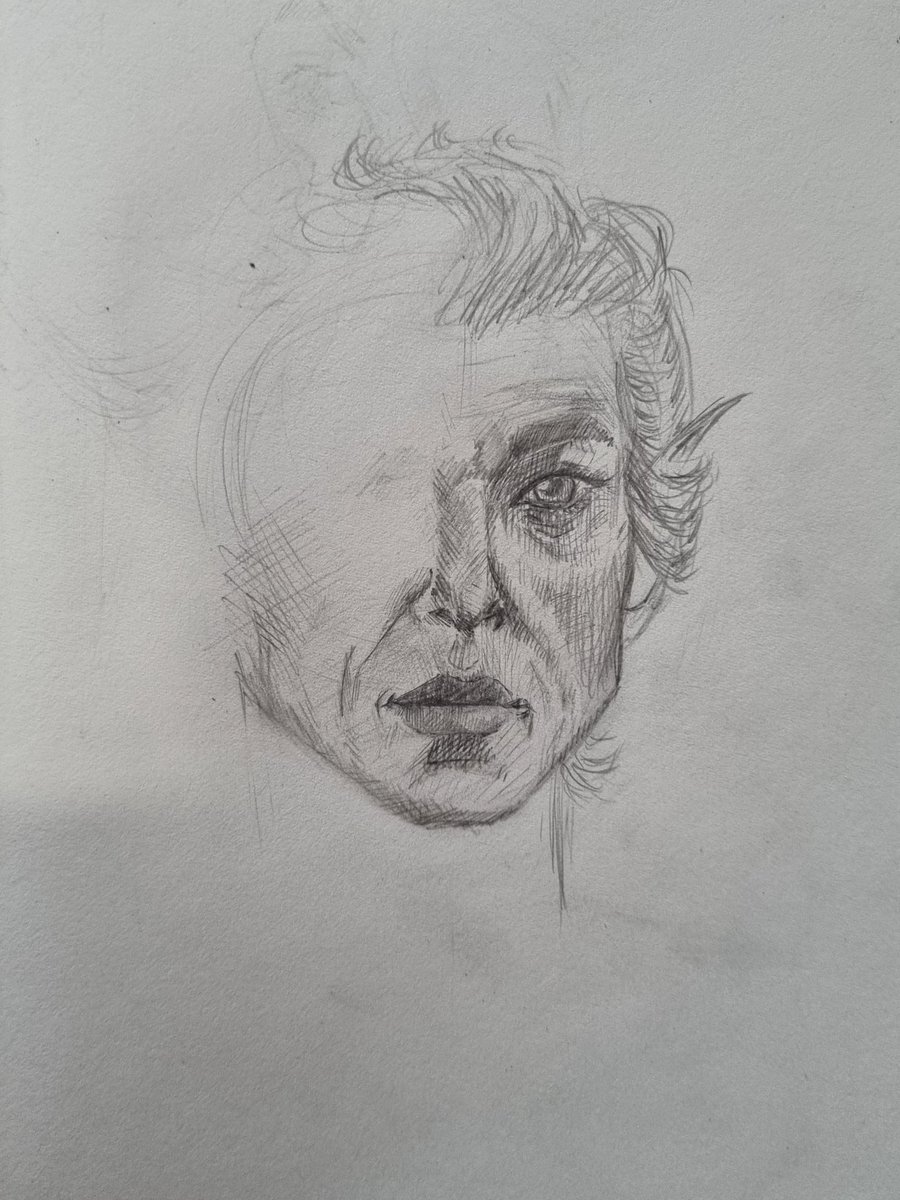NightfallHaunt's tweet photo. Eli is doing the rouge route hehe im sketching this while watching him play #BaldursGate3
#BaldursGate3Fanart #BG3 #Astarion https://t.co/ARNmyr9wSB
