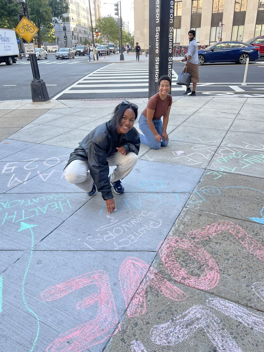 daltondawn's tweet photo. @DCCADV #DVAM2023 We were out at the @McPhersonSquare Metro this morning for #PaintTheTownPurple Keep an 👁️ out for other DC Metro stops where the Domestic Violence Community is raising awareness about the need for #HealthyRelationships! https://t.co/jUmfleSbFj