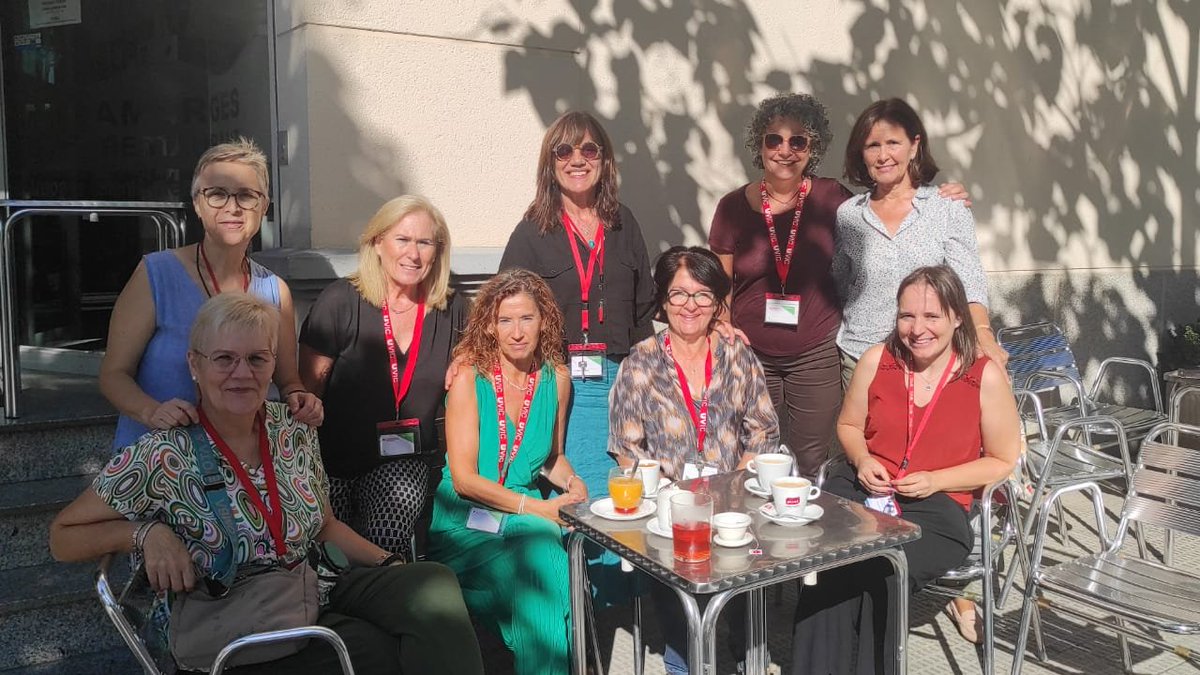 UVic_FCSB's tweet photo. Aquest setembre hem celebrat les jubilacions de les professores Montse Lozano i Tere Lleopart. També s'ha jubilat l'Eva Rovira, coordinadora del grau #uvicinfermeria. Sort amb aquesta nova etapa!
Esperem que vingueu de tant en tant a veure'ns😜
@uvic_ucc #bonasort https://t.co/K3dH8EPRTp
