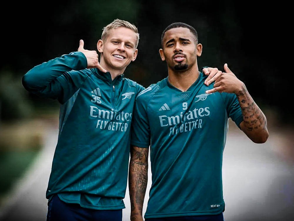 Call 📞on us #besties 🤙

#UCLTrainingSession #UCL #Arsenal #LondonColney #COYG #RetouchEdits