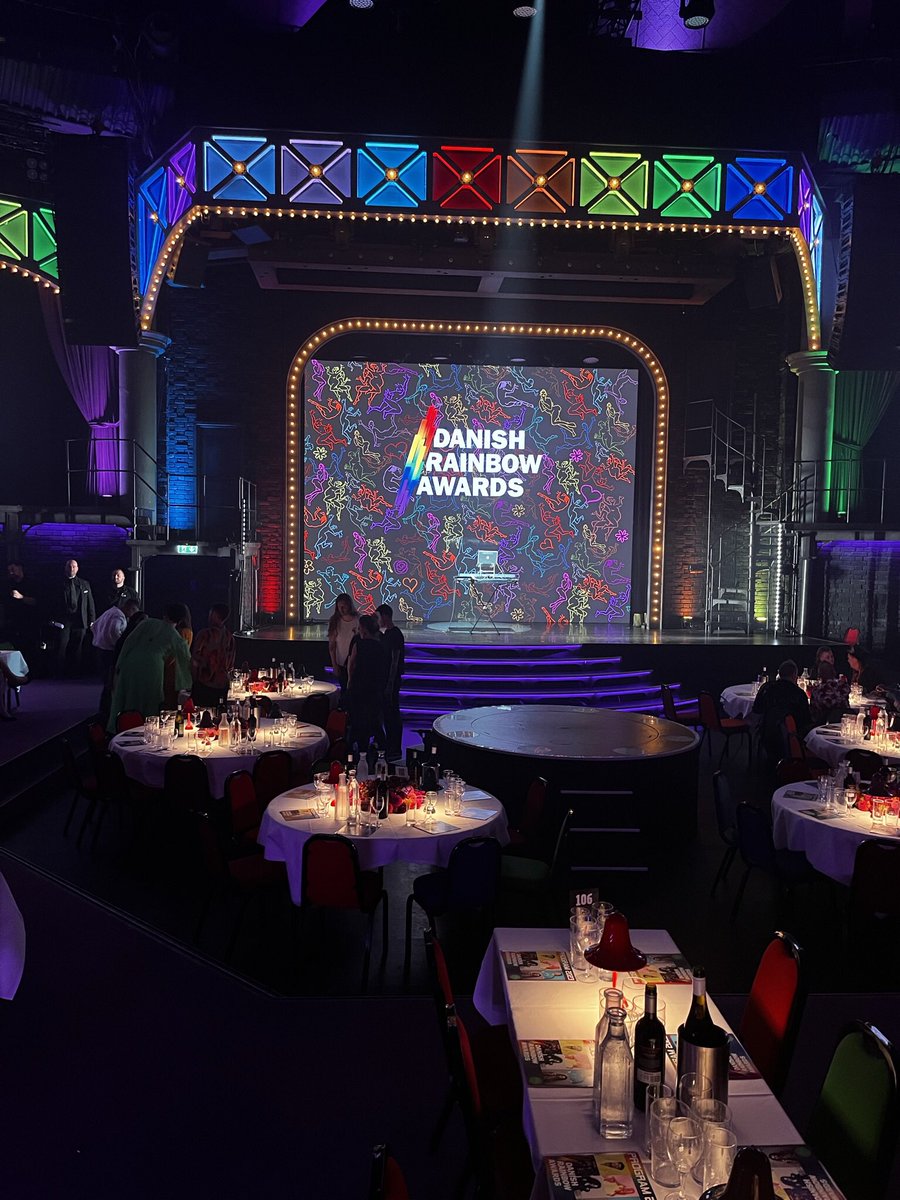 oh btw i was at the danish rainbow awards recently, representing ‘Vela’, the lesbian bar i work at because we were nominated for ‘best bar’🥰