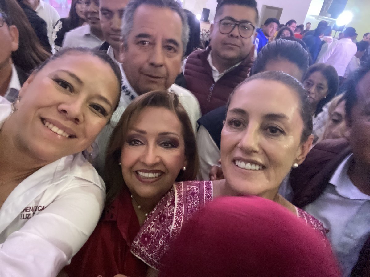 hadasai's tweet photo. 4T La mejor Coordinadora ! 
#ClaudiaSheinbaum https://t.co/H3YxhG9q37