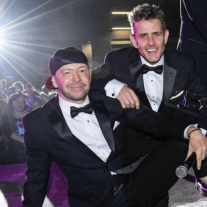 treasure_nkotb's tweet photo. Happy #macandcheesemonday! Here’s a little BlockCon Prom Mac and Cheese for ya! Hope you have a great week!
#nkotb #blockcon #blockconprom https://t.co/wgRyHrbzMa