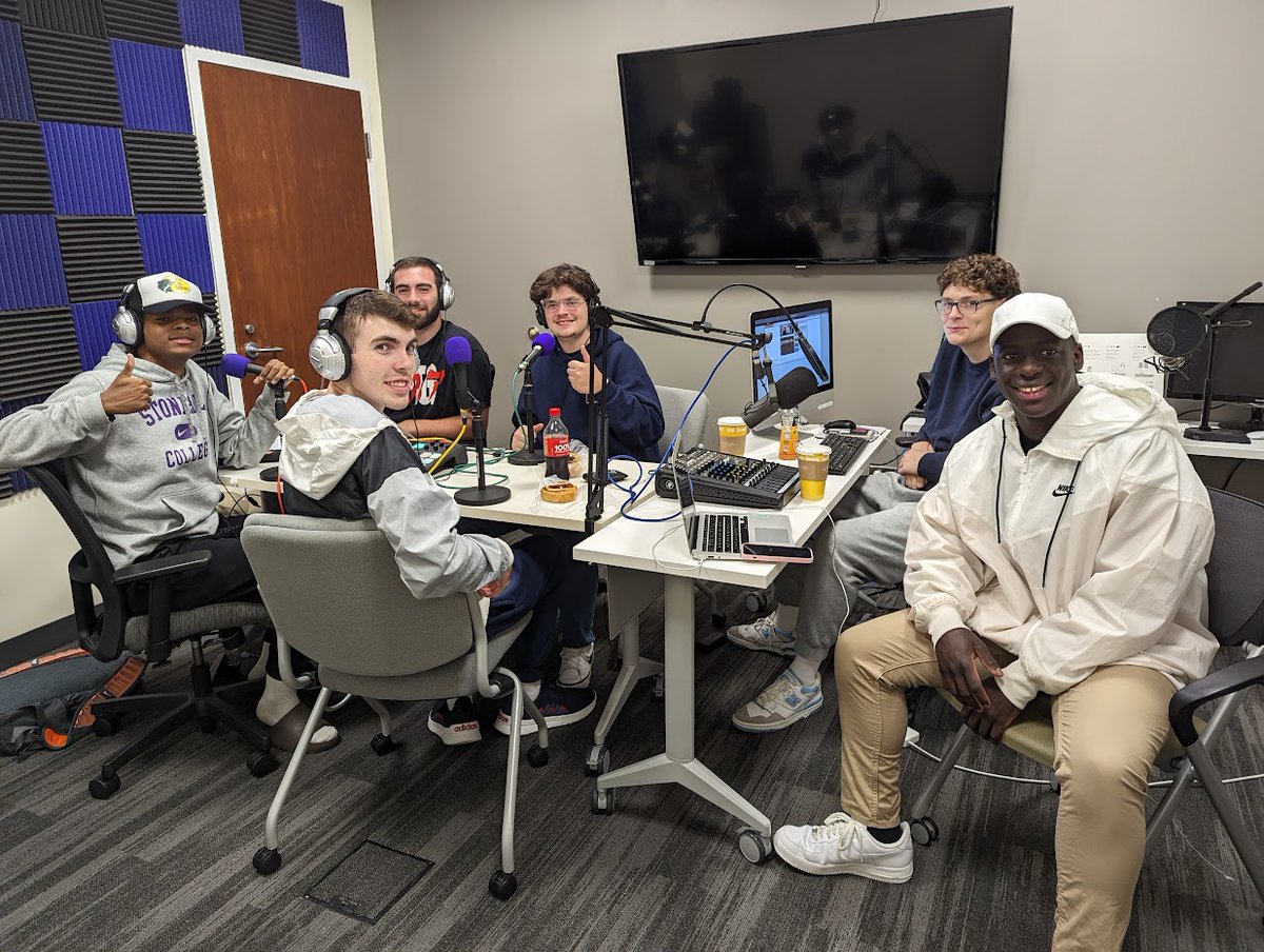 macphaidin_lib's tweet image. Ibrahim Saazi &apos;26 and friends create a lively atmosphere as they record their podcast about basketball.

Interested in podcasting?  Visit libguides.stonehill.edu/podcasting to learn more about the studio and schedule a recording time.

#Podcasting #MacphaidinLibrary #StonehillLibrary