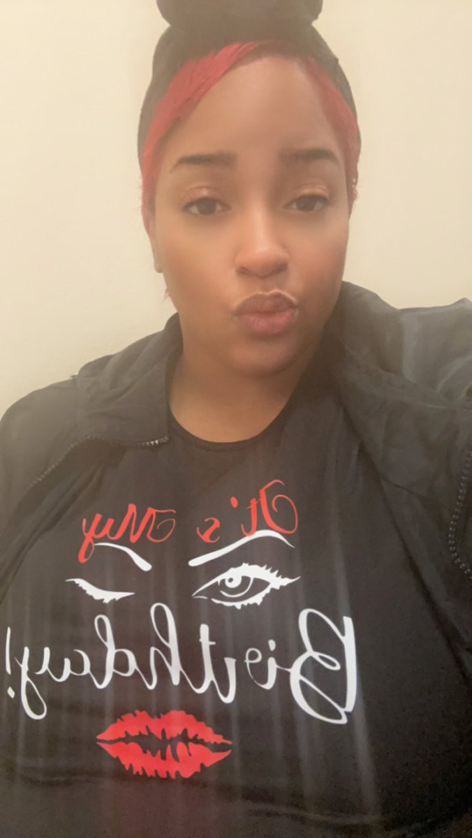 QueenJMunroe's tweet photo. So Friday was my bday and the turn up was real the weekend full of well relaxation and good eats so today is my last day off but I miss work lol https://t.co/rtLXIJUUDj
