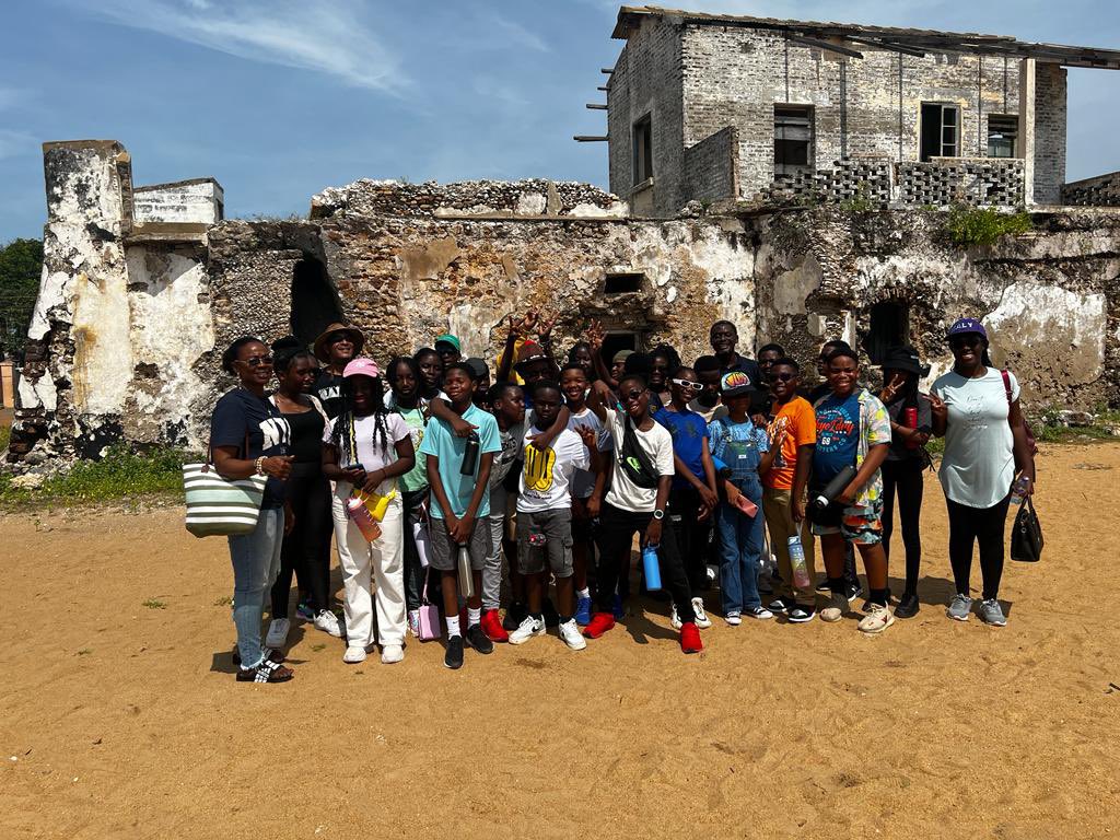 Association_Sch's tweet photo. Over the weekend, our MYP1 students went on an experiential learning trip to Keta in the Volta region of 🇬🇭 . This annual trip seeks to build a sense of community between the students, and introduce them to their new role as secondary students. 

#aisghana #iamais #ataisghana https://t.co/ijbyHVhOG3