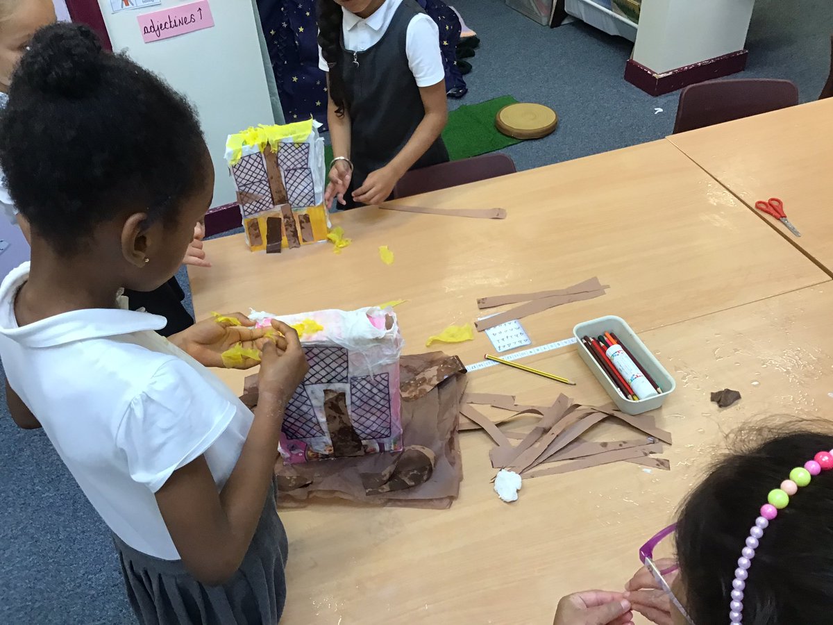 1bennion's tweet photo. Today we’ve made our own pudding lane using ‘timber frames’, ‘wattle and daub’ and ‘thatched straw rooves’. Fantastic show of unity with how well we have collaborated. Well done 2.3! https://t.co/hoxOmaGD4q