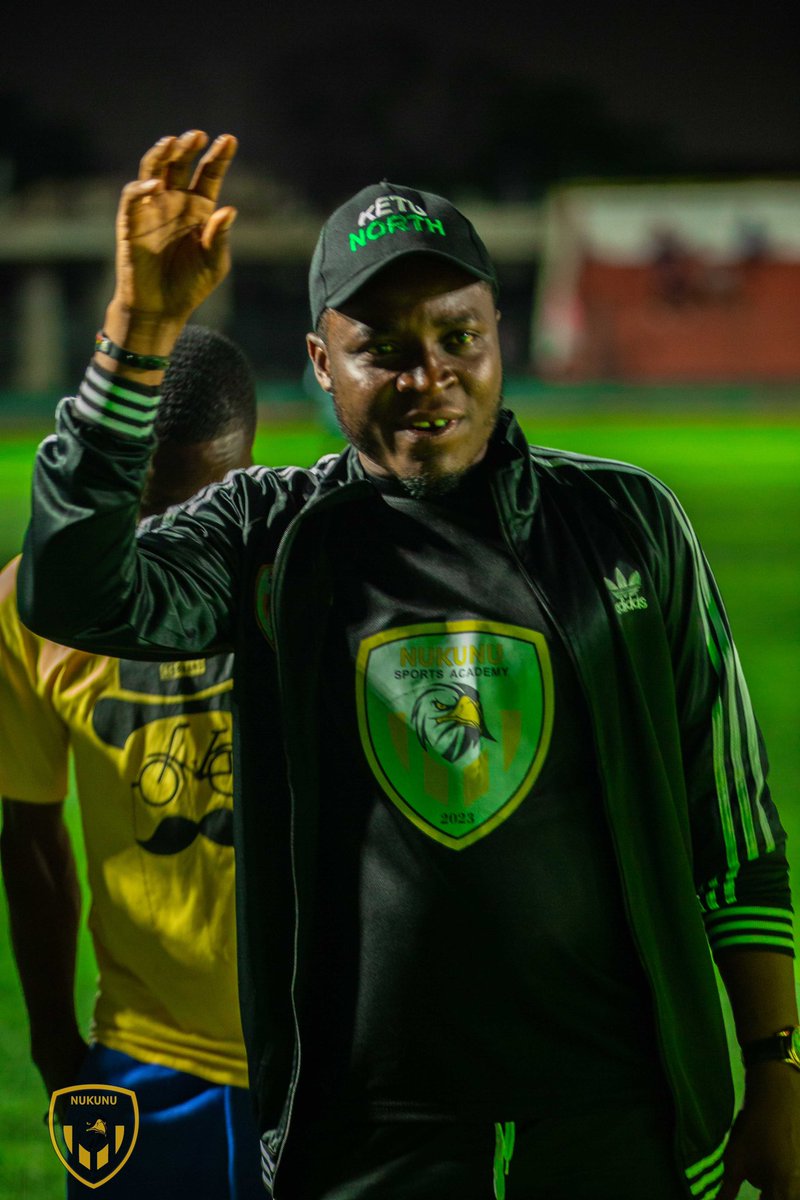 edemagbana's tweet photo. On coaching duties! 

Thank you @enokay69 &amp; @freezy_macbones for passing through. 

The @Nukunu_sa family is grateful 👌👌🔥🔥🔥 https://t.co/BNe3X3WU9J